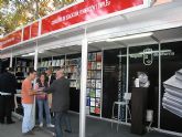 La Consejera de Educacin, Formacin y Empleo presenta sus publicaciones en la XXIV Feria Regional del Libro