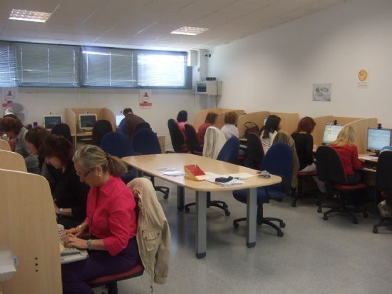 Curso para trabajadores en activo de “ofimática básica en la pyme: hoja de cálculo y base de datos” - 1, Foto 1