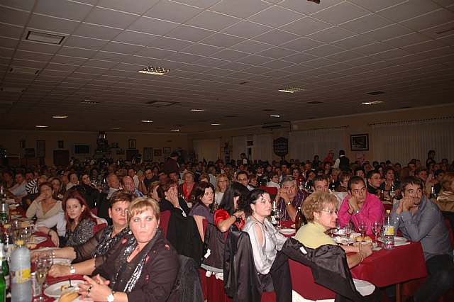 La Junta Local de Totana traditional dinner organized for the benefit of the Spanish Association Against Cancer, Foto 1