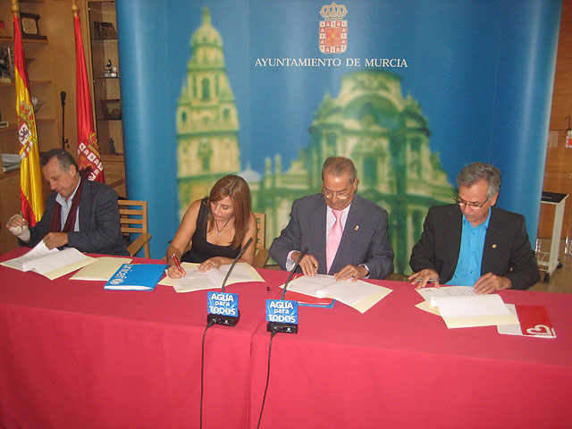 El Ayuntamiento se suma a la ayuda humanitaria en Filipinas y Sumatra tras el paso de la tormenta tropical Ketsana y de un terremoto - 2, Foto 2