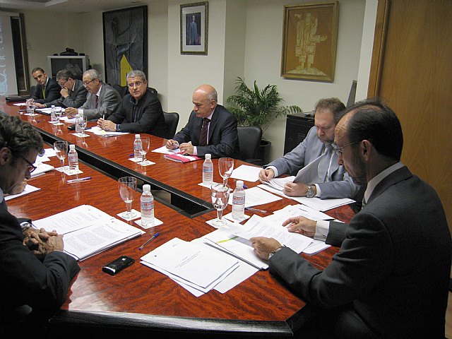 La Comunidad refuerza la inversión en innovación, cultura emprendedora y en financiación de pymes del Plan Industrial - 2, Foto 2