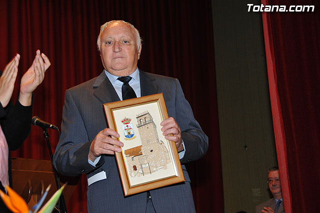 Recital potico en homenaje al doctor Antonio Martnez Hernndez a cargo de la asociacin “Caja de Semillas” - 11