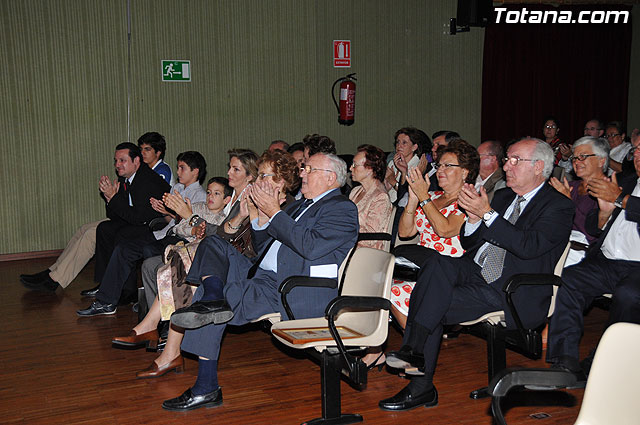 Recital potico en homenaje al doctor Antonio Martnez Hernndez a cargo de la asociacin “Caja de Semillas” - 25