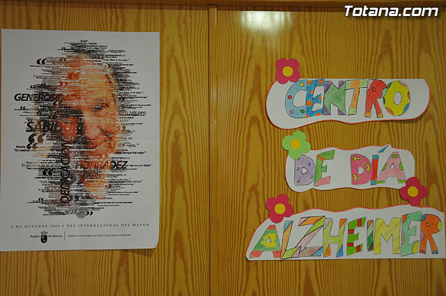 Los usuarios del Servicio de Estancias Diurnas de Alzheimer comienzan las actividades del segundo aniversario del centro - 2