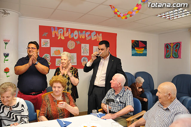 Los usuarios del Servicio de Estancias Diurnas de Alzheimer comienzan las actividades del segundo aniversario del centro - 25