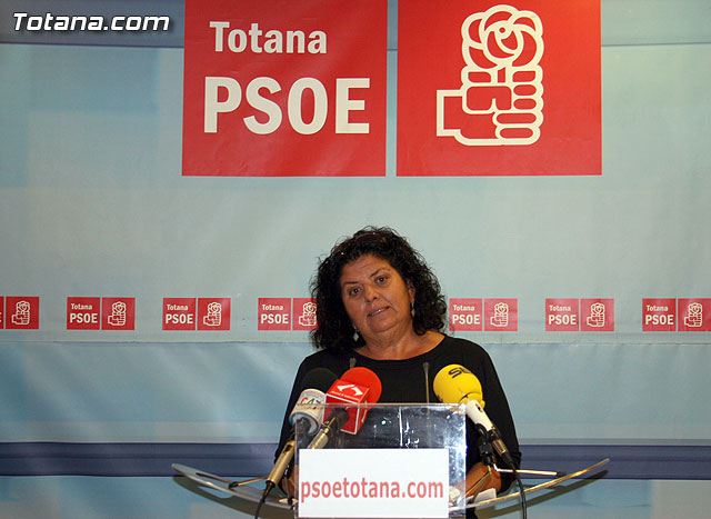 Lola Cano, "the PP critical of tax increases and the state budget while the mayor went up over all taxes and municipal taxes", Foto 1
