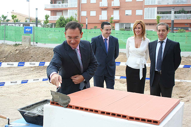 Colocada la primera piedra del futuro Centro de Atención a la Infancia en Alcantarilla - 1, Foto 1