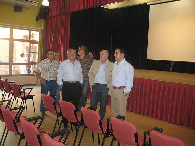 Gómez visita el estado de las obras del nuevo salón multiosos del Centro Cultural de Churra - 1, Foto 1
