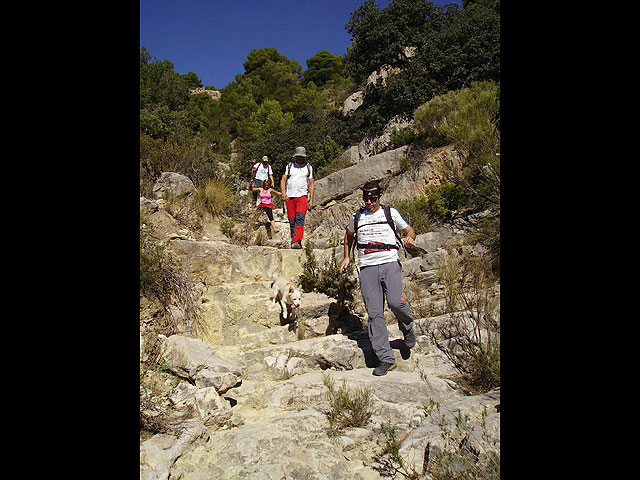 El pasado domingo 25 de octubre se celebr en las laderas de la vertiente oeste del Parque Regional de Sierra Espuña, una ruta a pie - 6