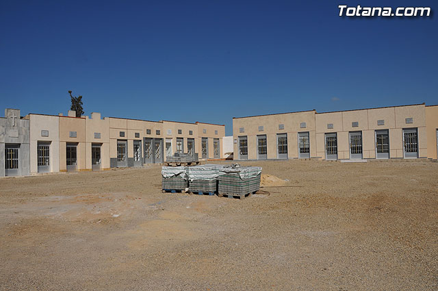El Ayuntamiento suscribe un convenio con la Junta Parroquial del cementerio de Paretn-Cantareros - 16