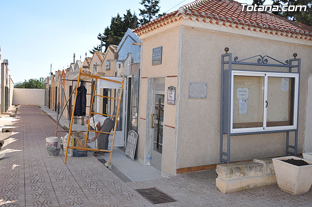 El Ayuntamiento suscribe un convenio con la Junta Parroquial del cementerio de Paretn-Cantareros - 23
