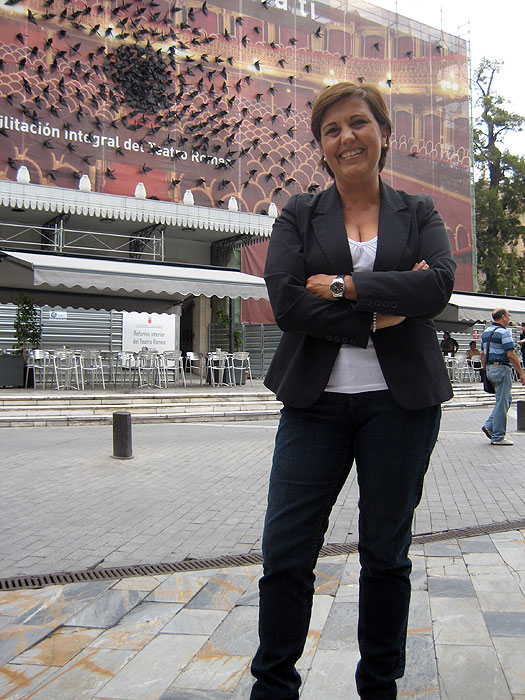 Alarcón reclama in situ su derecho a visitar el interior del Teatro Romea tras tres años de negativas por parte del PP - 1, Foto 1