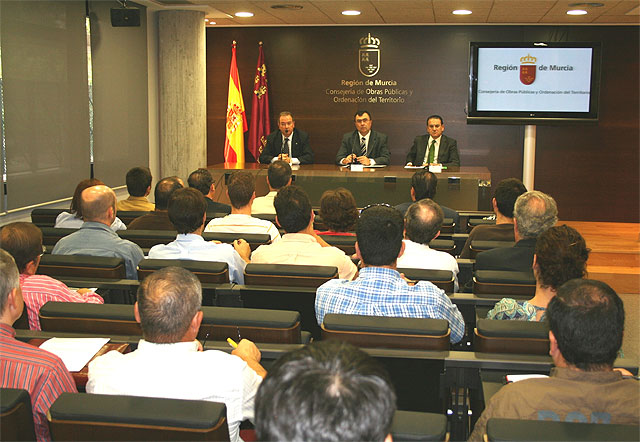 La Comunidad organiza una jornada para agilizar la tramitación de expedientes de energía eléctrica en obras - 1, Foto 1