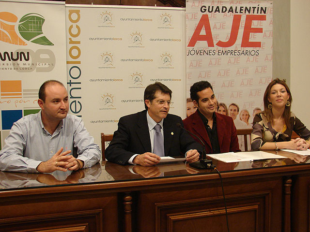El Ayuntamiento de Lorca y AJE Guadalentín programan iniciativas conjuntas para fomentar el desarrollo empresarial - 1, Foto 1