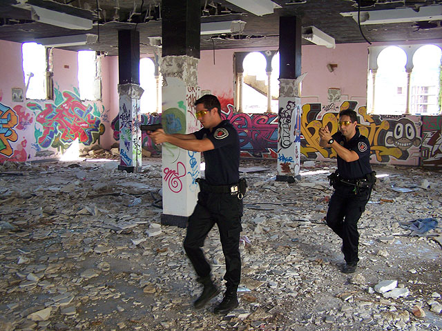Autoridades presencian las prácticas de tiro de la Policia Local - 1, Foto 1