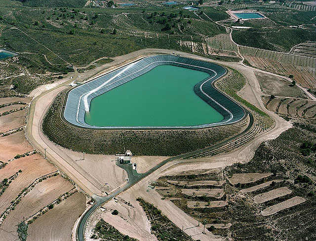 El Gobierno de España prolonga la red de distribución de Valdelentisco para suministrar agua desalada a nuevos regantes, Foto 1