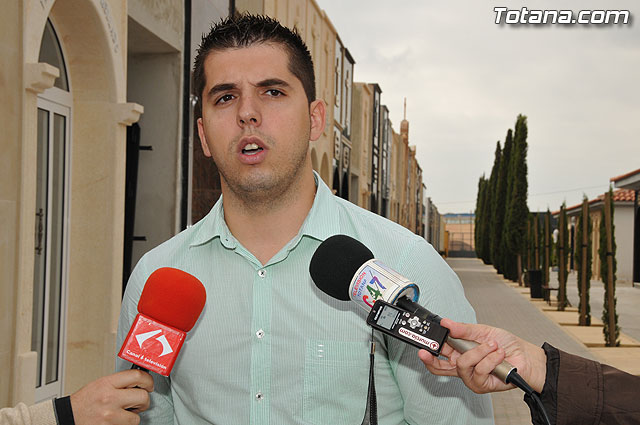 Ms de una treintena de efectivos conformarn el dispositivo de seguridad y emergencias que se pondr en marcha en el cementerio - 7