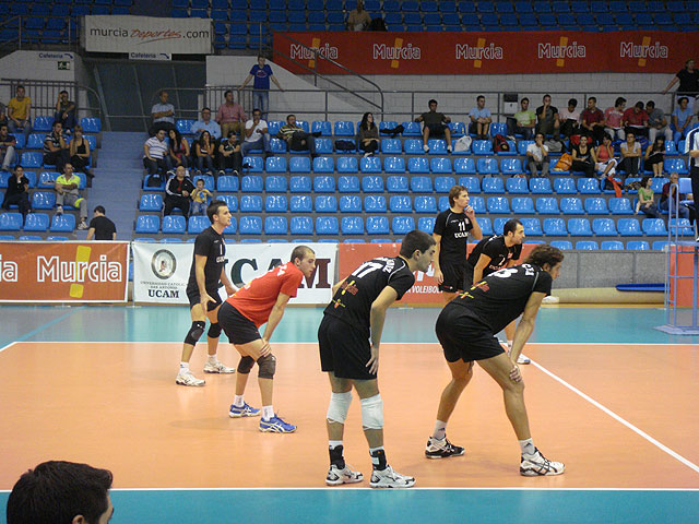 El UCAM Murcia vende cara su derrota ante el líder - 1, Foto 1