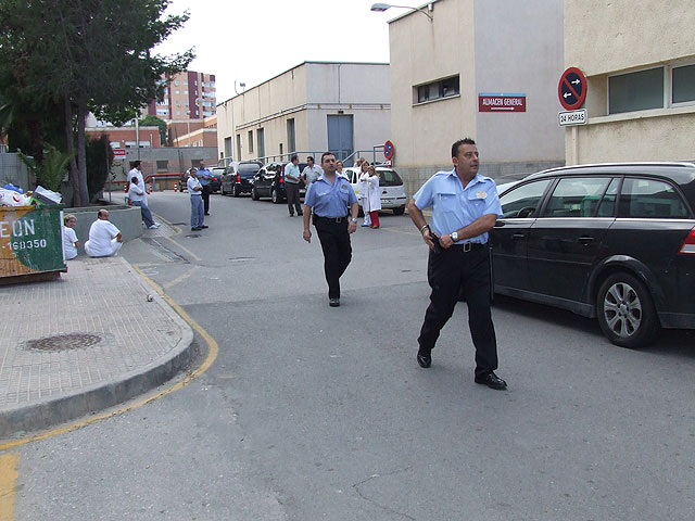 El Hospital del Rosell realiza un simulacro de Emergencia en su almacén - 1, Foto 1