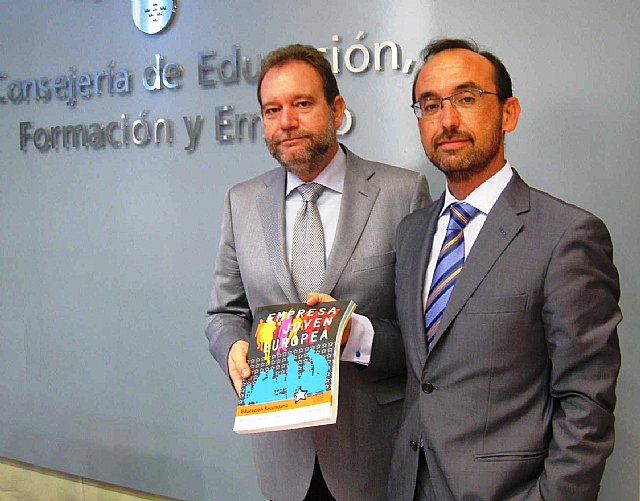 850 alumnos de 3º y 4º de la ESO  de 28 centros de la Región simularán la gestión empresarial de una cooperativa, Foto 1
