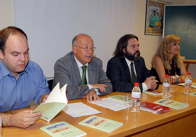 Se presentó en la Universidad de Murcia el libro ganador del último certamen Ciudad de Cieza - 3, Foto 3