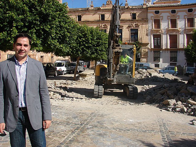 Empieza la ejecución material de las obras de remodelación de la Plaza de España, con la demolición del pavimento existente - 1, Foto 1