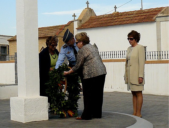 La AGA recuerda a sus fallecidos, en el cementerio de San Javier - 1, Foto 1