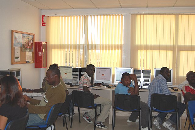 Arranca un curso de informática e internet para inmigrantes en Las Torres de Cotillas - 2, Foto 2