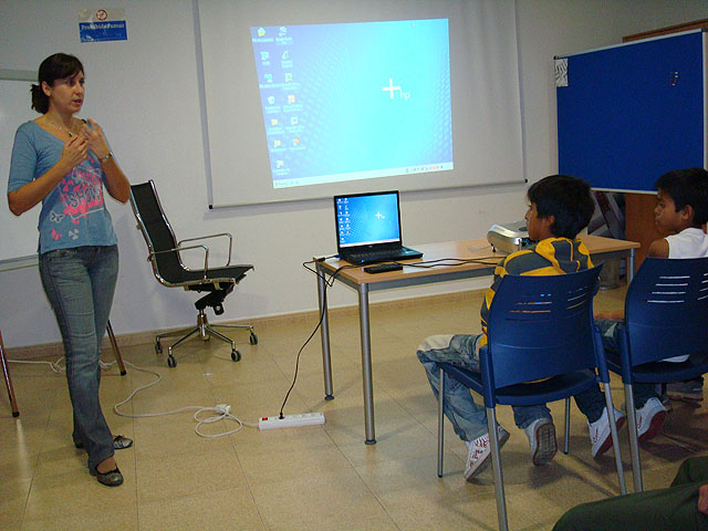 Proyecto de “Integración socioeducativa de menores y jóvenes en situación o riesgo de exclusión social”, Foto 2