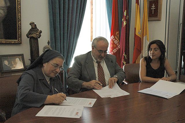 La UCAM suscribe dos convenios de colaboración para fomentar el voluntariado entre los alumnos - 1, Foto 1
