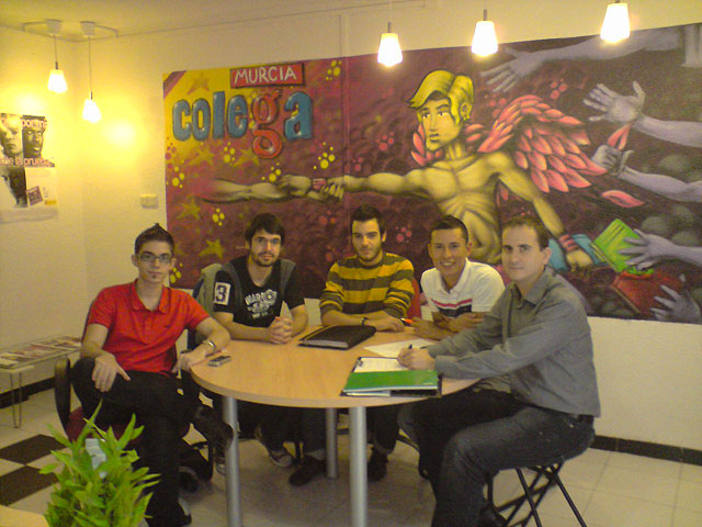 Responsables de Universidades y Juventud de UPyD se reúnen con la asociación LGBT COLEGA de la Región de Murcia - 1, Foto 1