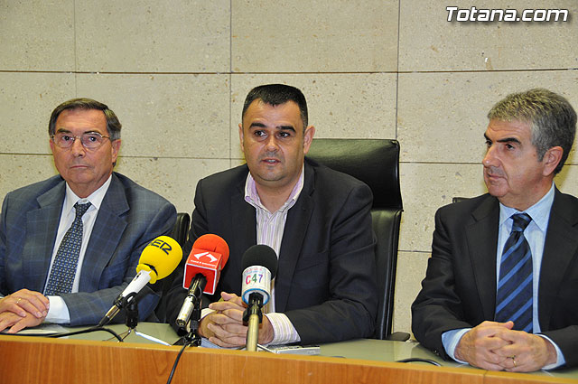 El Defensor del Pueblo de la Regin de Murcia visita Totana - 2