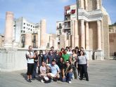 Primera visita turstica de la Bolsa de Idiomas al Teatro Romano