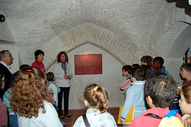Más de 100 alumnos del colegio Monte Anaor de Alguazas visitan la Torre Vieja de El Paraje - 4, Foto 4