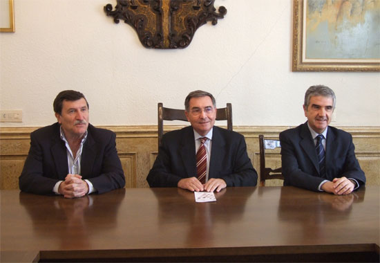 El Defensor del Pueblo visita Blanca - 1, Foto 1