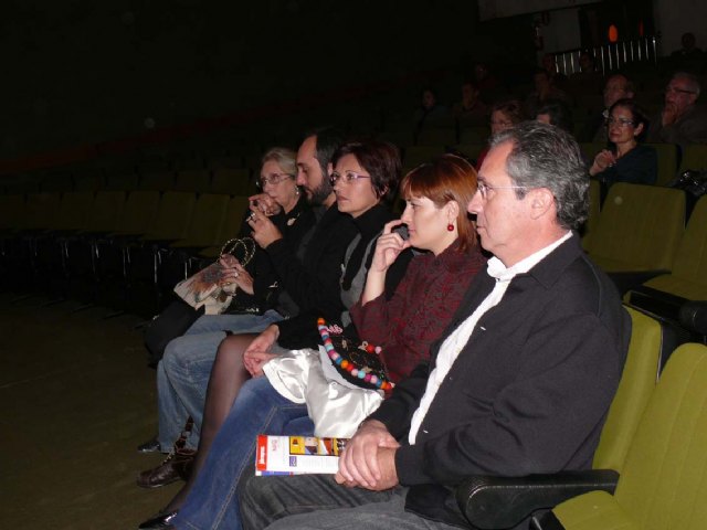 Cuatro escritores recitaron alguno de sus poemas ganadores en el premio literario ‘Ciudad de Jumilla’ - 3, Foto 3