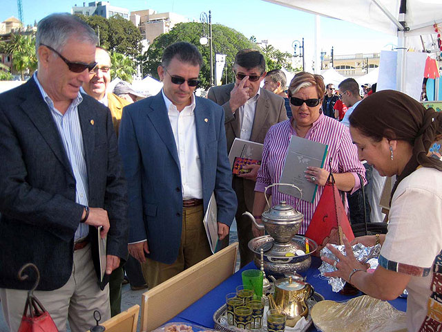 6.000 personas del Mundo en tu plaza - 1, Foto 1