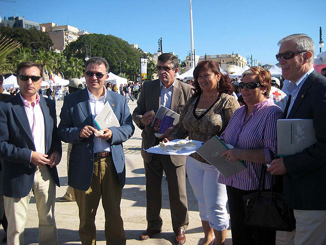 6.000 personas del Mundo en tu plaza - 2, Foto 2