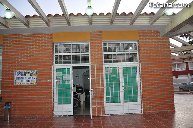 Entregan sus diplomas a 20 jvenes en situacin de desempleo que han participado en un curso impartido por MIFITO - 2