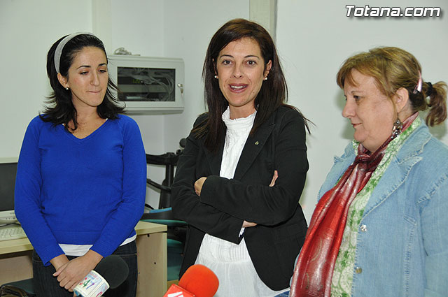 Entregan sus diplomas a 20 jvenes en situacin de desempleo que han participado en un curso impartido por MIFITO - 7