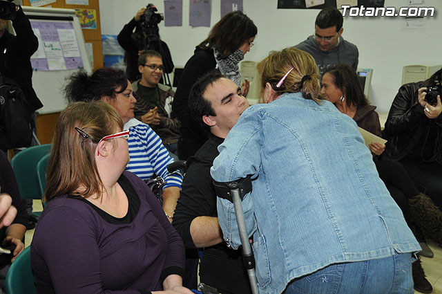 Entregan sus diplomas a 20 jvenes en situacin de desempleo que han participado en un curso impartido por MIFITO - 10