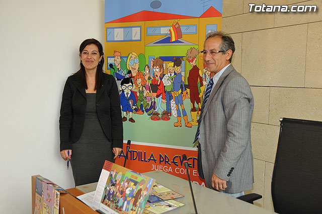 Ayuntamiento e Instituto de Seguridad Laboral inician una campaña para fijar hbitos de prevencin en los adolescentes - 7