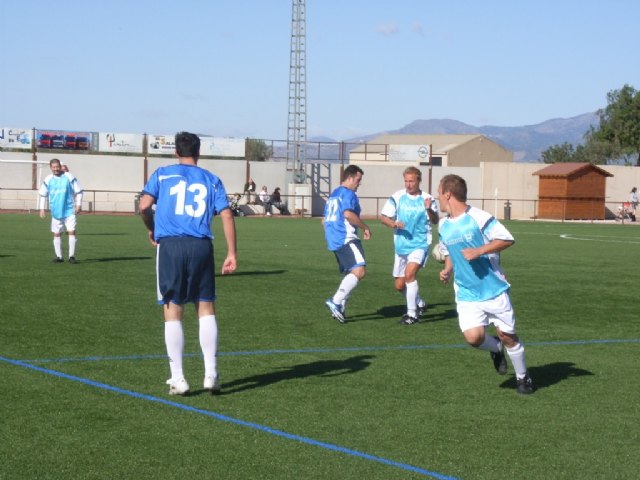 El líder de la Liga de Fútbol Aficionado Juega Limpio Los Pachuchos tropieza con el Bar River-Santo Barón, Foto 2