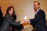 La Regin recibe el Premio Nacional de Artesana por su labor de divulgacin y promocin de los productos artesanos