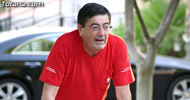 FAMDIF/COCEMFE galardona al Dr. Manuel Moreno Moreno, hematólogo del Hospital Universitario Virgen de la Arrixaca, Foto 1