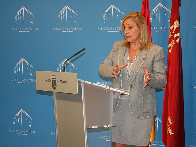La portavoz del Gobierno regional, María Pedro Reverte, en la rueda de prensa para informar de los asuntos acordados por el Consejo de Gobierno, Foto 1