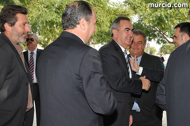 El ayuntamiento de Totana promociona la especialización del Polígono Industrial en el sector agroalimentario y hortofrutícola en la I Feria Expoagroalimentaria, Foto 2