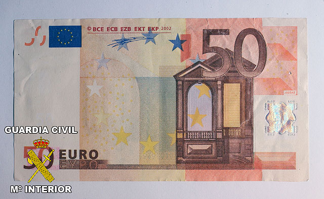 La Guardia Civil desarticula a una red dedicada a la introducción en el mercado de billetes falsos - 1, Foto 1