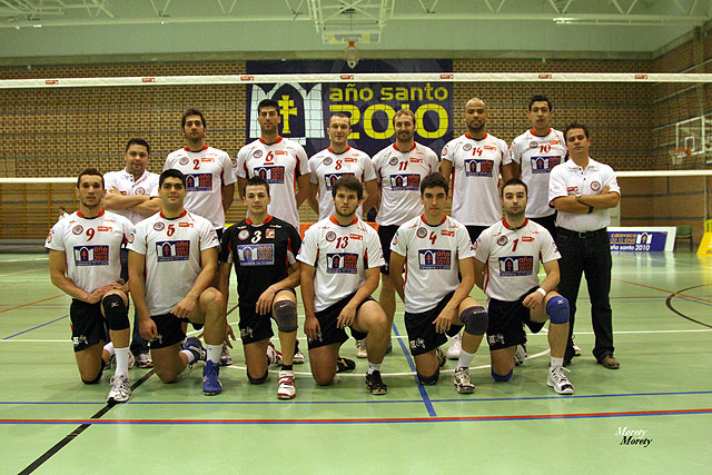 El CV Caravaca Año Santo 2010 vence y convence ante su aficin - 1