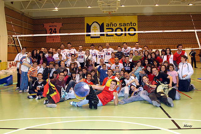El CV Caravaca Año Santo 2010 vence y convence ante su aficin - 10